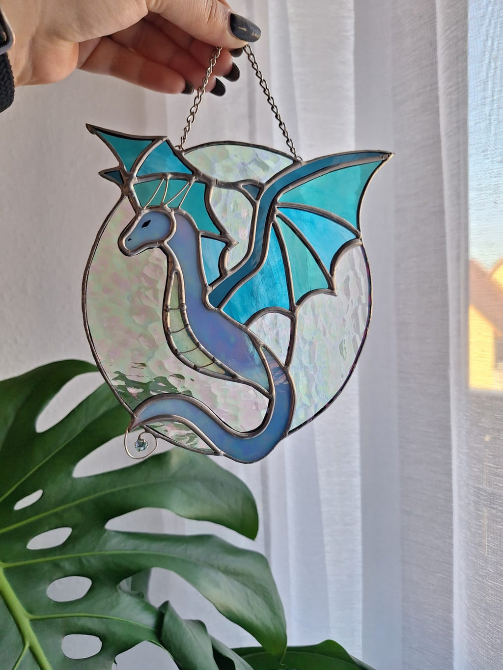 Mystischer Drache im Vollmond