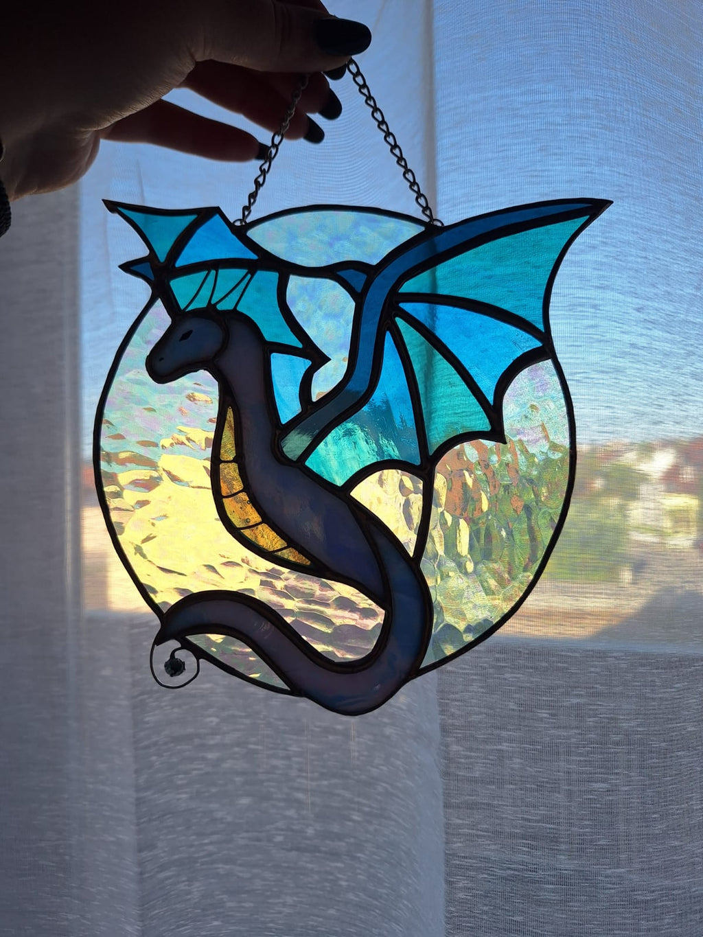 Mystischer Drache im Vollmond
